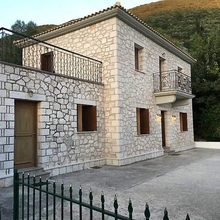 Tzanata Villa *