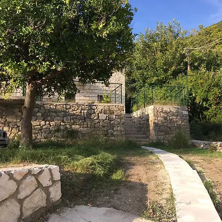 Tzanata Villa